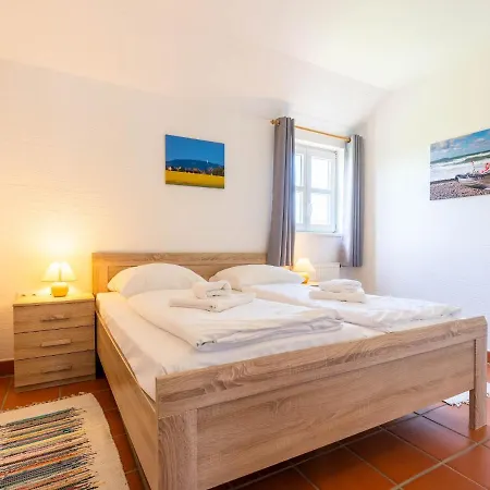 Rugana - Komfortplus Mit 2 Schlafzimmern Und Terrasse D34